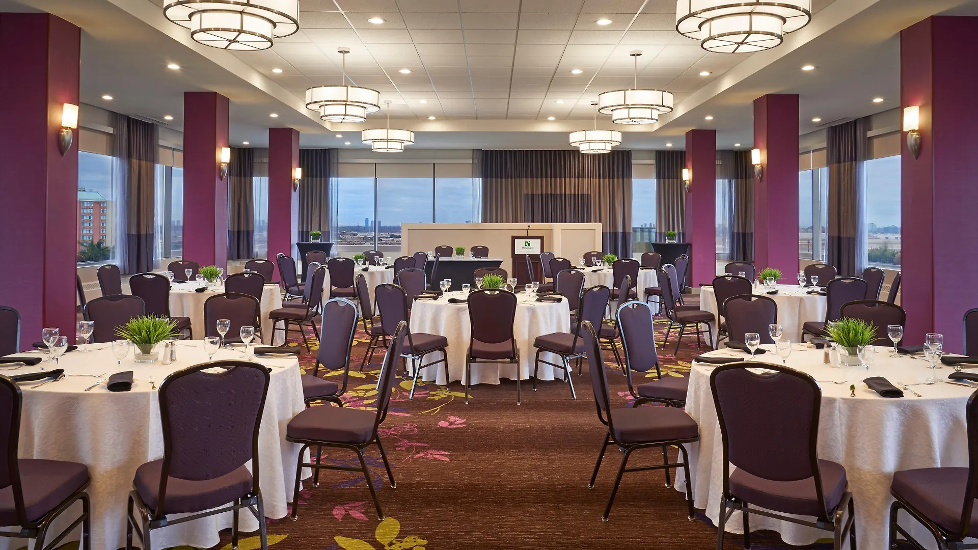 Hotel Holiday Inn Toronto International Airport By Ihg