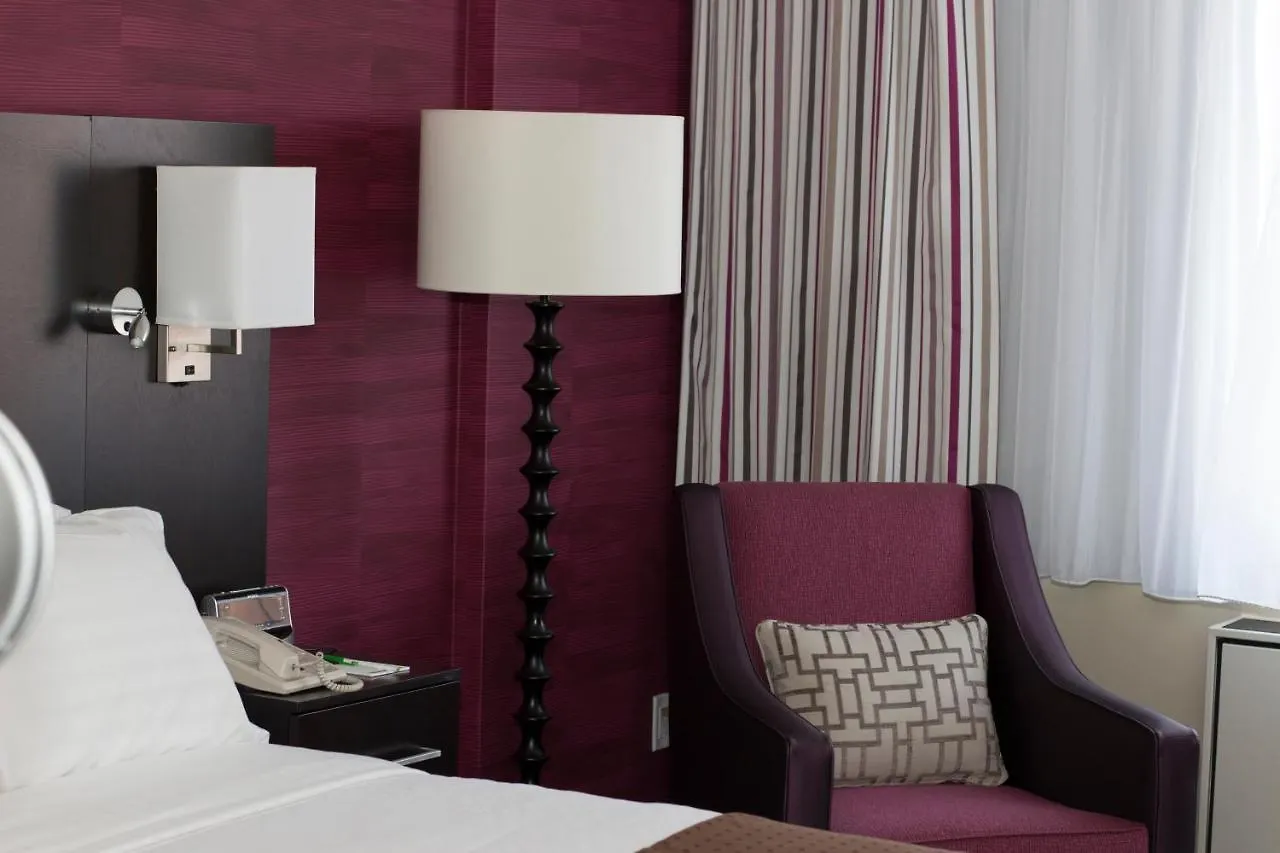 Hotel Holiday Inn Toronto International Airport By Ihg