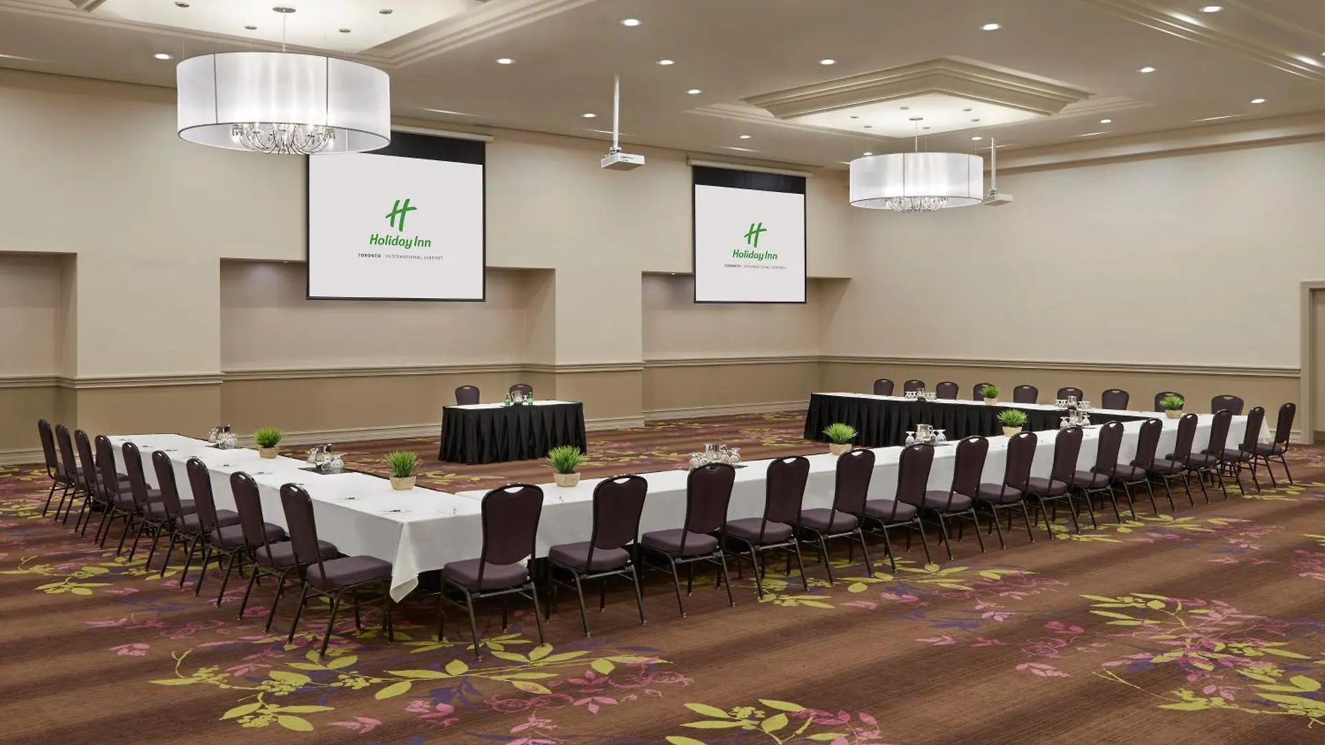Holiday Inn Toronto International Airport By Ihg