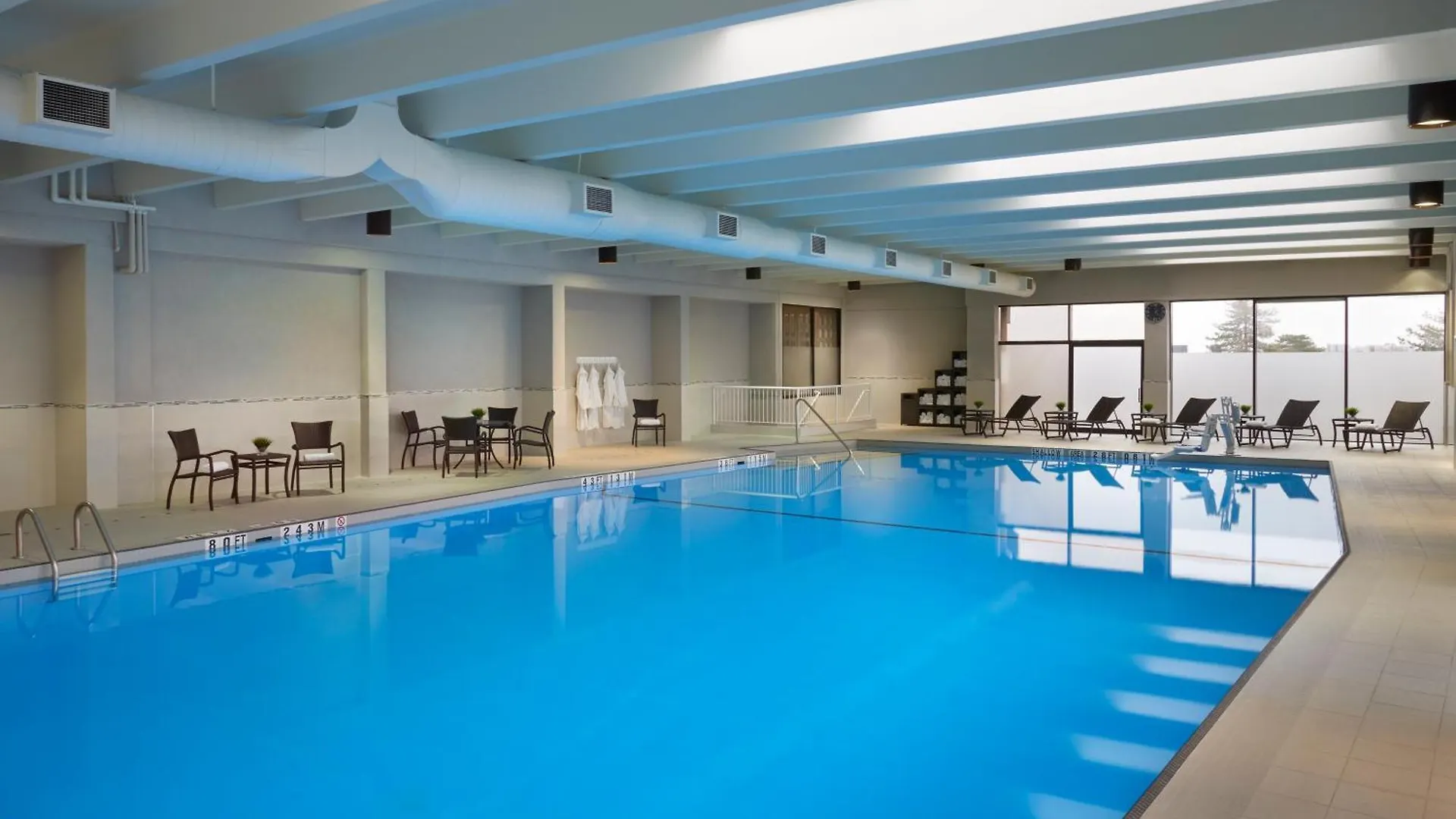 Holiday Inn Toronto International Airport By Ihg Hotel