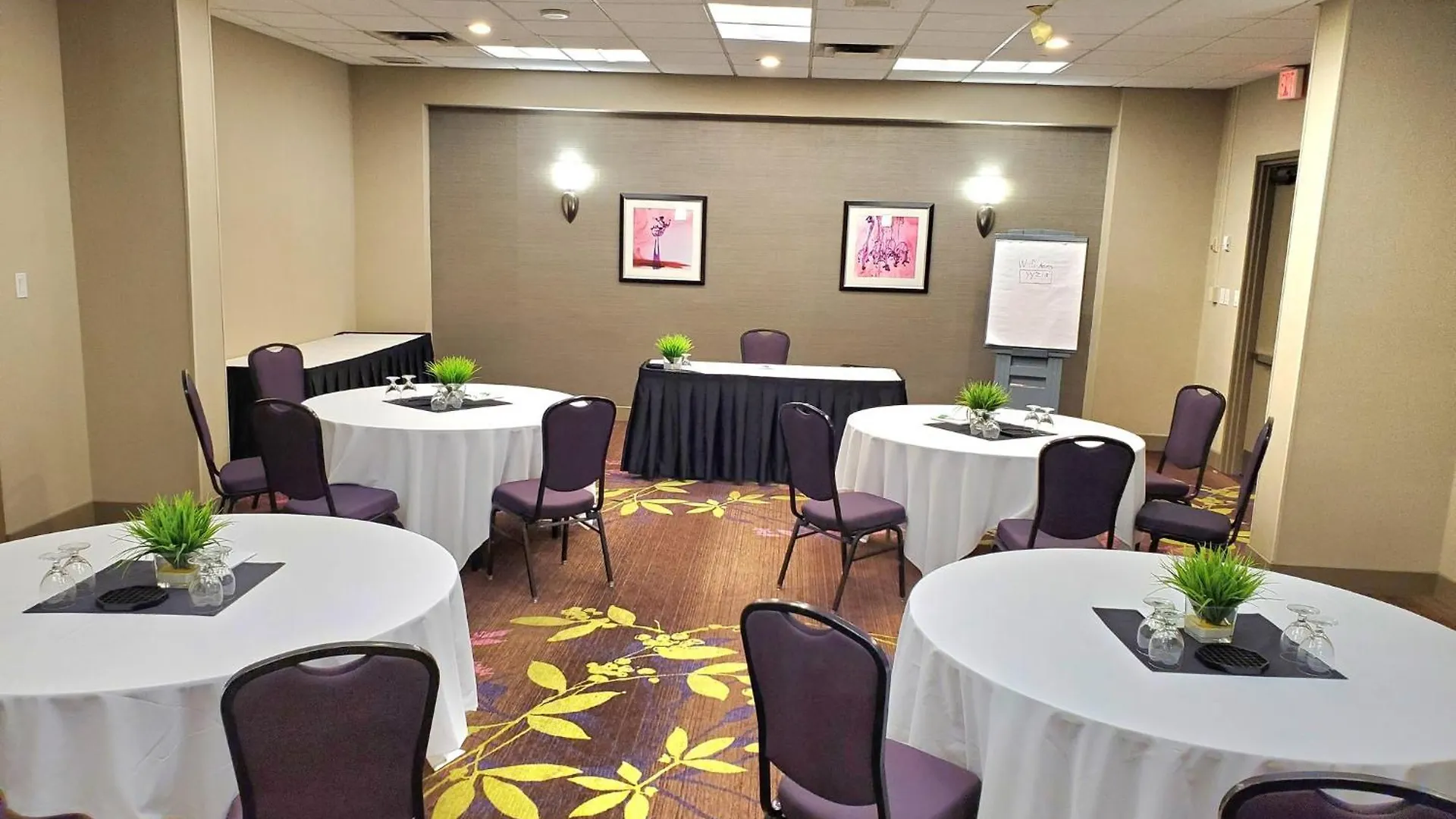 Hotel Holiday Inn Toronto International Airport By Ihg