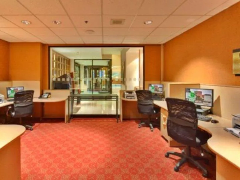 Holiday Inn Toronto International Airport By Ihg