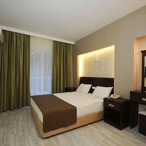 Club Palm Otel Armutalan