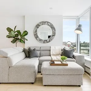 Heart Of Downtown 1 Bd Entire - Pool, Gym, Parking, Office, Ac Vancouver